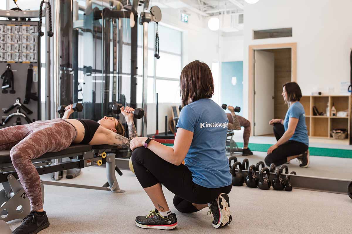 What Does a Kinesiologist Do? 6 Effective Techniques What Does a Kinesiologist Do? 6 Effective Techniques